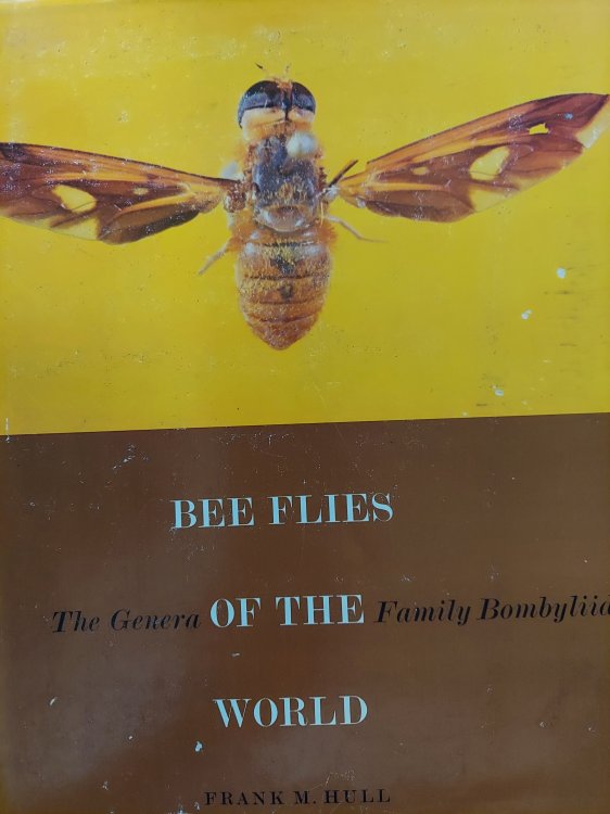 Bee Flies of the World: The Genera of the Family Bombyliidae