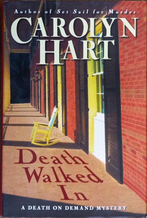 Death Walked In (A Death on Demand Mystery)