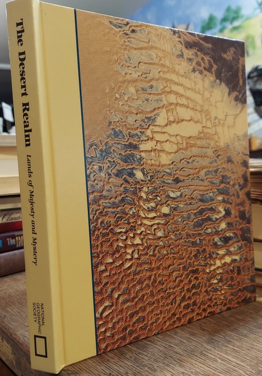 The Desert Realm : Lands of Majesty and Mystery