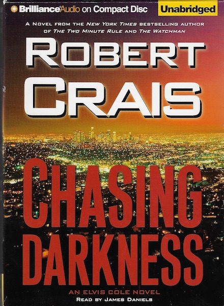 Chasing Darkness (Elvis Cole, No. 11)