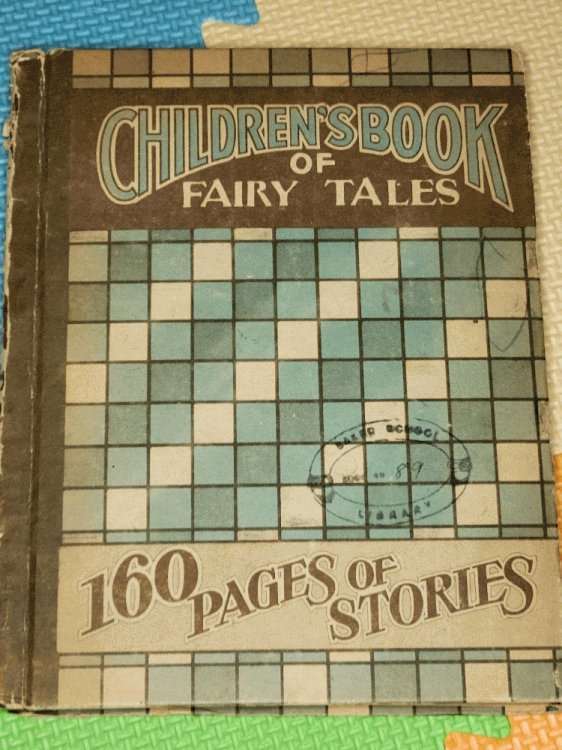 Children's book of fairy tales: 160 pages of stories