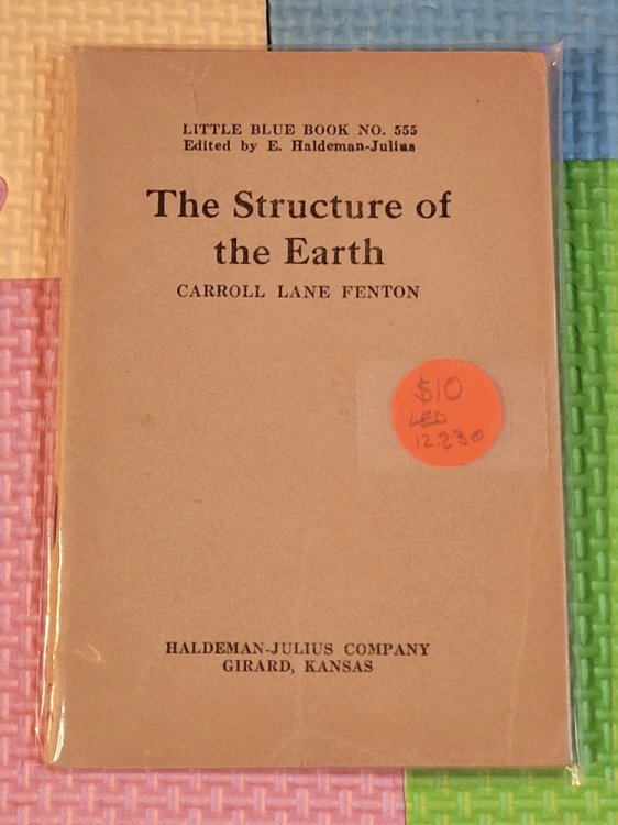 The Structure of the Earth (Little Blue Book No. 555)
