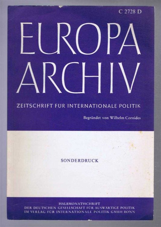 Europa Archiv - Zeitschrift fur Internationale Politik (Europe Archive - Magazine for International Politics) C2728D