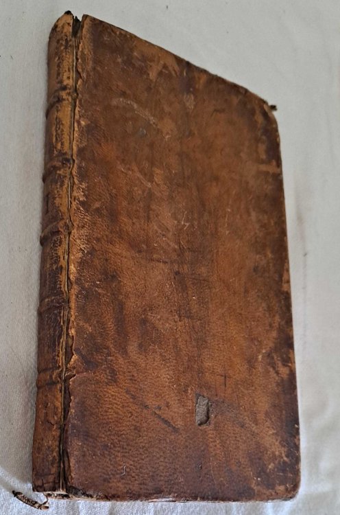 An Accurate Description and History of the Cathedral and Metropolical Church of St. Peter, York, from it's First Foundation to the present Year. Illustrated with copper-plates, . catalogues of the archbisops, deans, sub-deans etc.