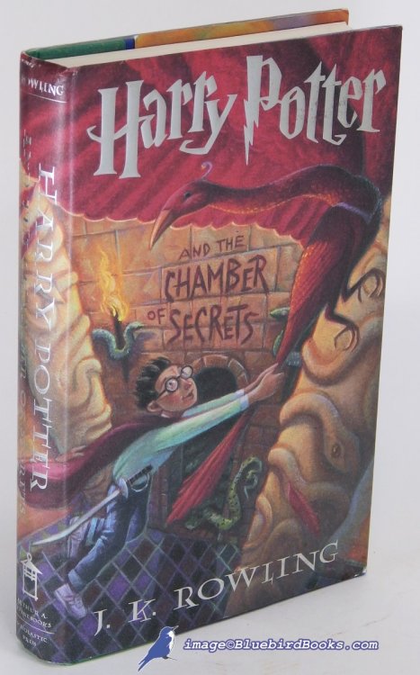 Harry Potter and the Chamber of Secrets (Second volume in the Harry Potter series)