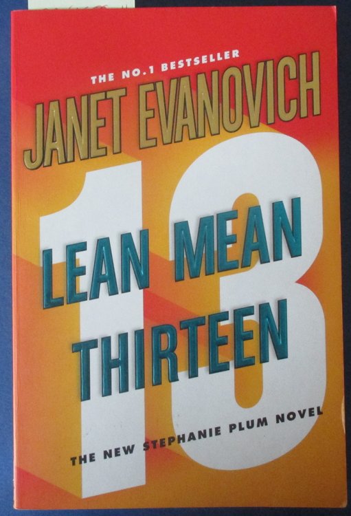 Lean Mean Thirteen (A Stephanie Plum Novel)
