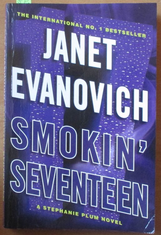 Smokin' Seventeen: A Stephanie Plum Novel