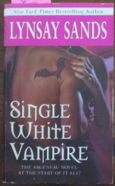 Single White Vampire: An Argeneau Vampire Novel