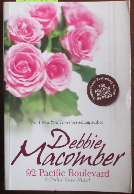 92 Pacific Boulevard: A Cedar Cove Novel