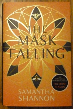 The Mask Falling (The Bone Season) (Signed Bookplate Edition)