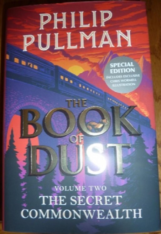 The Secret Commonwealth: The Book of Dust Volume Two (Special Edition)