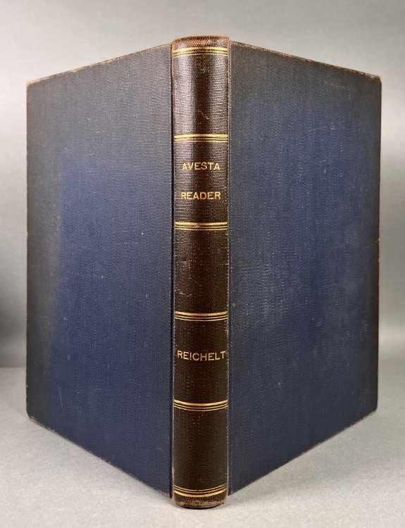 Avesta Reader. Texts, notes, glossary and index.