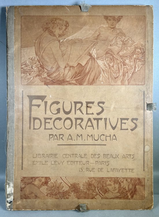 Figures Decoratives