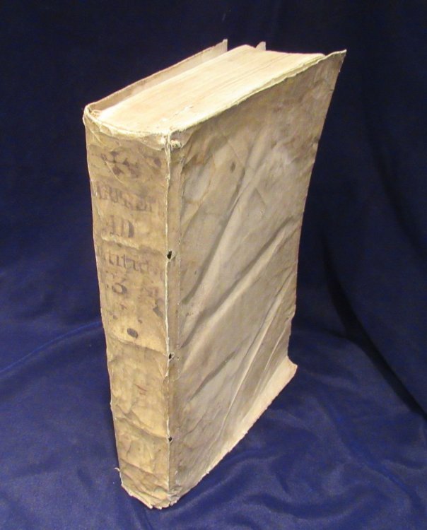 Commentarius in IV. libros Institutionum juris civilis Divi Justiniani, Imperatoris Sacratissimi; Multis insignibus Questionibus adauctus, atque omnibus non solum Jurisprudentiae Alumnis, Interpretibus, Consulentibus advocatis & judicibus, sed aliarum etiam facultatum studiosis & professoribus, prop