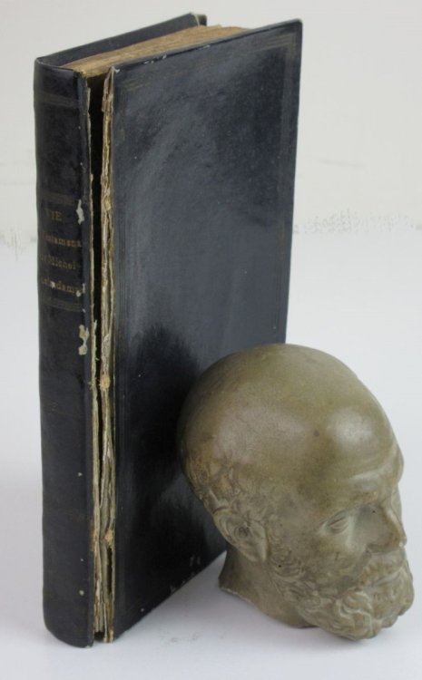 La Vie Et Le Testament De Michel Nostradamus Docteur En Medecine, Astrophile, Conseiller-Medecin Ordinaire Du Roi; Ne a Saint-Remy Le 14 Decembre 1503, Sous Le Regne De Louis XII. Avec L'Explication De Plusieurs Propheties Tres Curieuses