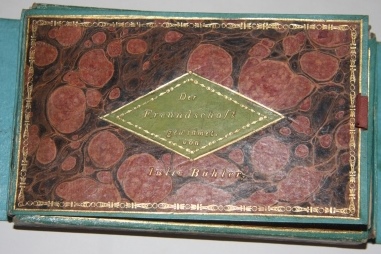Album Amicorum. Der Freundschaft gewidmet von Julie Bhler