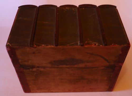 [Faux Books] Box which looks like five leather bound books