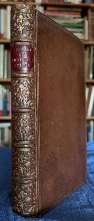 Tibulli Et Propertii Opera. Ex Editione J. Broukshusii Fideliter Expressa.