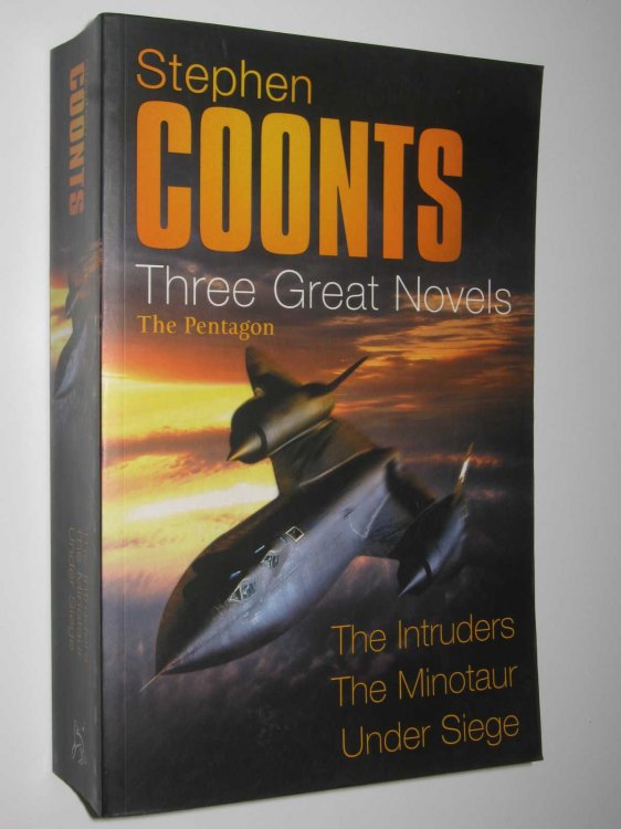 Three Great Novels : The Intruders + The Minotaur + Under Siege