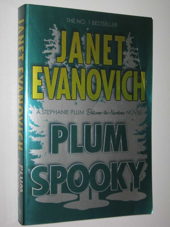 Plum Spooky - Stephanie Plum Series