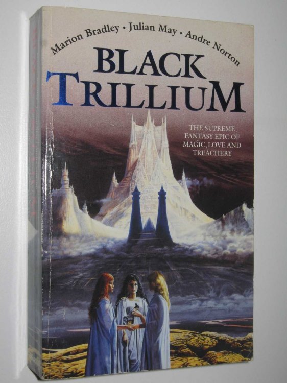 Black Trillium - World of the Three Moons Series #1