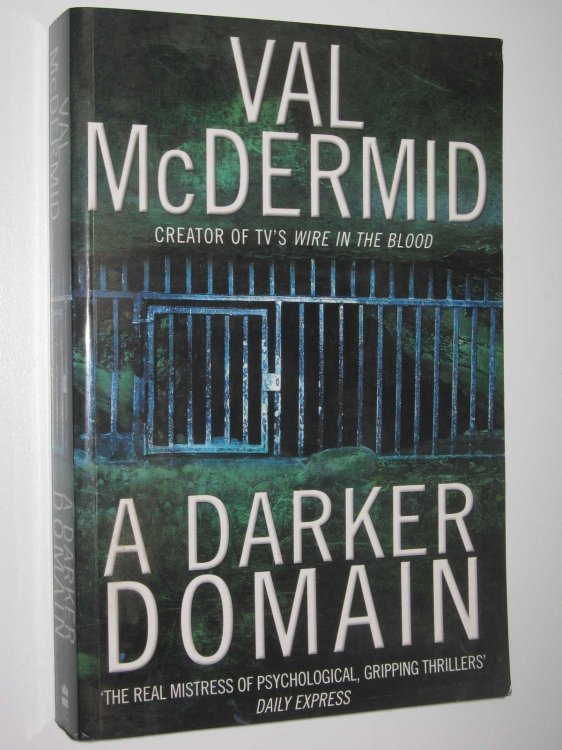 A Darker Domain - Karen Pirie Series #2