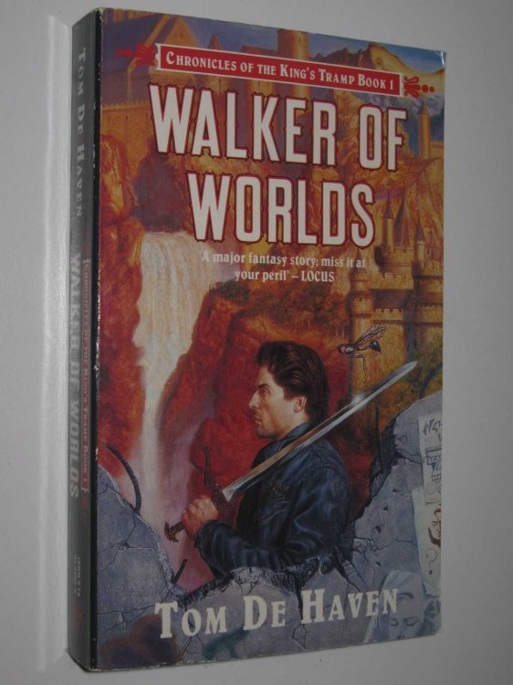 Walker of Worlds - Chronicles of the King's Tramp Series #1