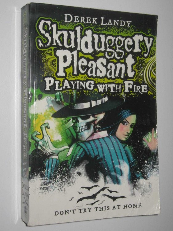 Playing with Fire - Skulduggery Pleasant Series #2