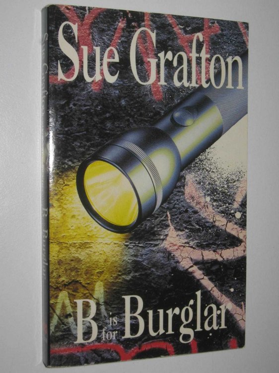 B Is for Burglar - Kinsey Millhone Mystery #2