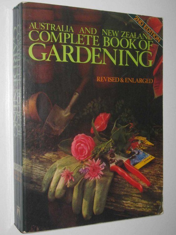 Australia & New Zealand Complete Book Of Gardening