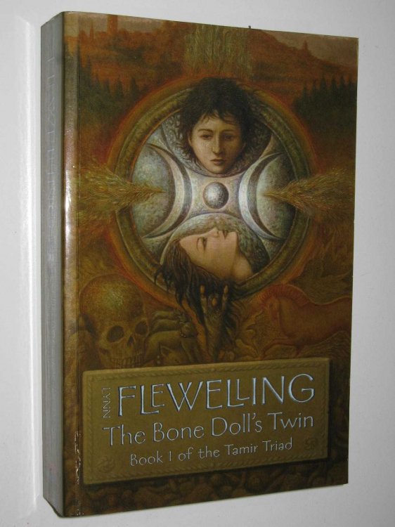 The Bone Doll's Twin - Tamir Triad Series #1
