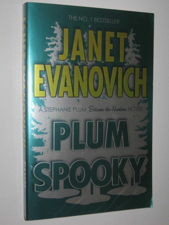 Plum Spooky - Stephanie Plum Series