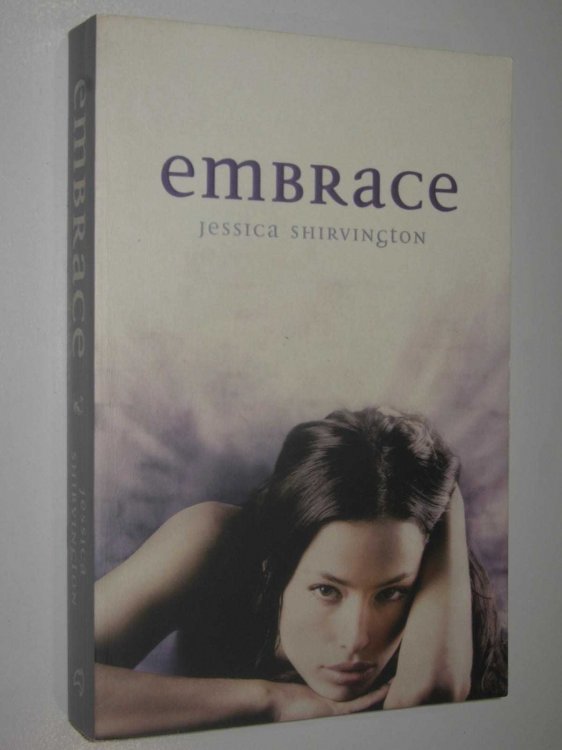 Embrace - Violet Eden Series #1