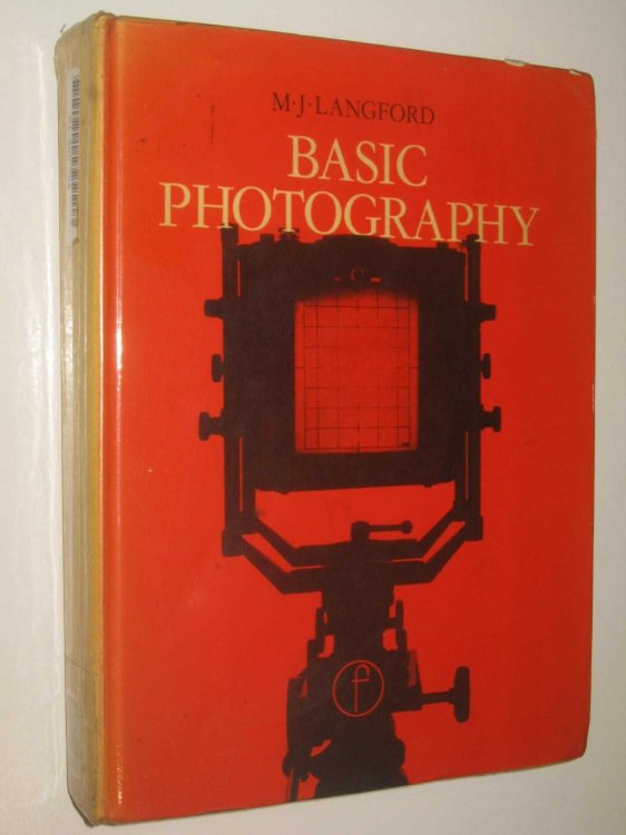 Basic Photography : A Primer for Professionals