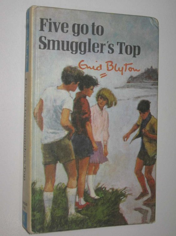 Five Go To Smuggler's Top - Famous Five Series #4