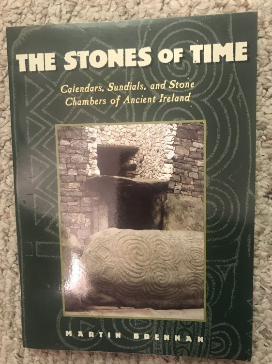 The Stones of Time: Calendars, Sundials, and Stone Chambers of Ancient Ireland