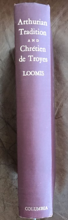 Arthurian Tradition and Chrtien De Troyes
