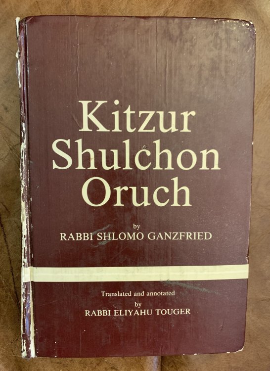 Kitzur Shulchon Oruch The Classic guide to the everyday observance of Jewish Law Volume I Ch. I-97