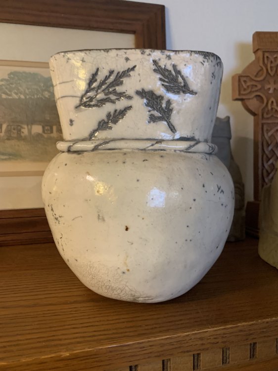 Handmade Large White Mohawk Pot 9 x 6