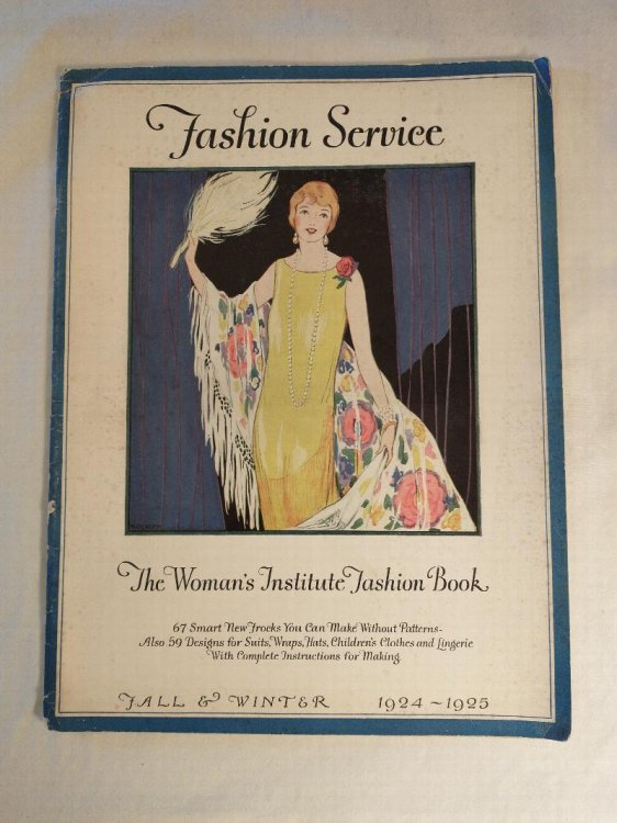 FASHION SERVICE THE WOMAN'S INSTITUTE FASHION BOOK