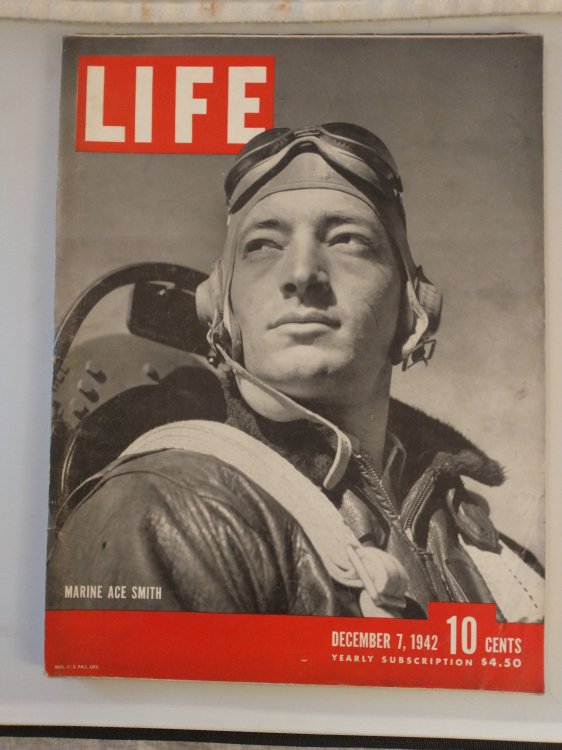 LIFE MAGAZINE DECEMBER 7 1942