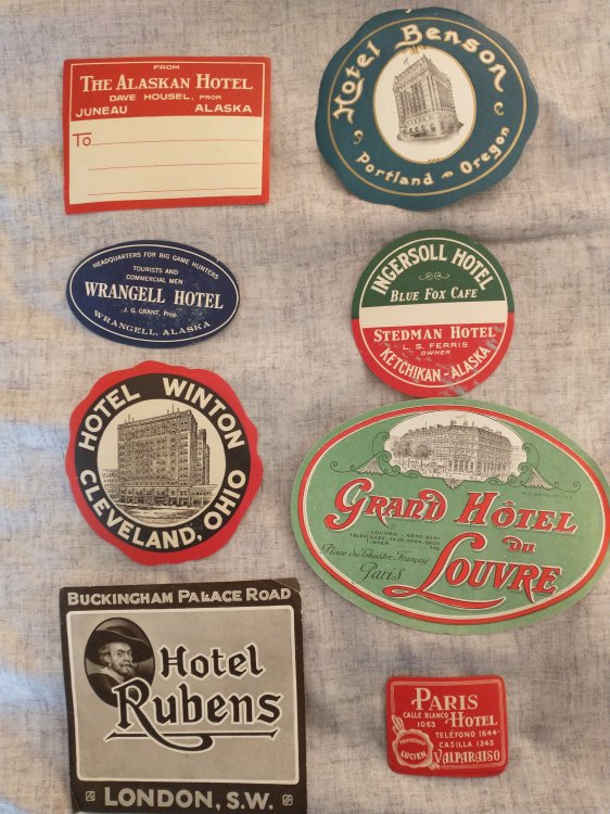 VINTAGE LUGGAGE LBELS