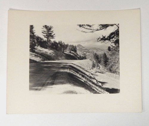 Hellroaring Peak from Tower Fall Road [35694]