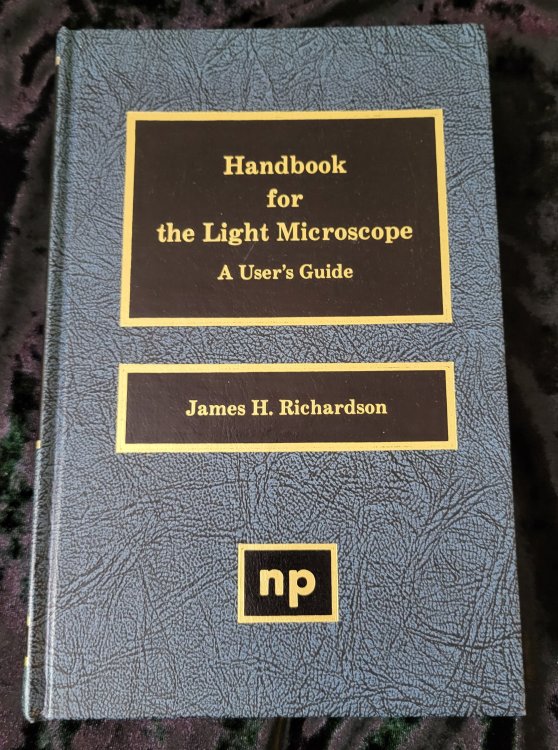 Handbook for the light microscope : a user's guide