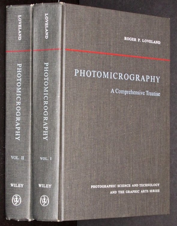 Photomicrography: A Comprehensive Treatise [2 Vols.] (Wiley Series on Photographic Science and Technology and the Graphic Arts)