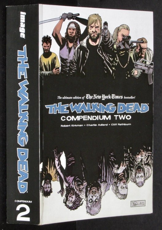 The Walking Dead: Compendium Two