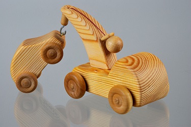 Debresk Small Tow Truck with Mini Car