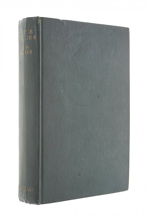 Rogue Herries : A Novel