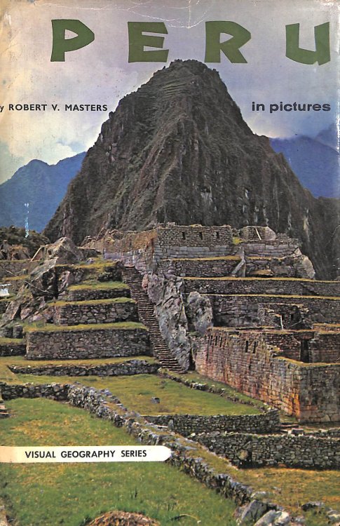 Peru in pictures (Visual geography series)