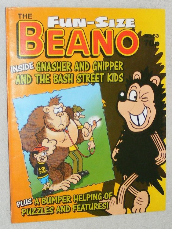 Fun-Size Beano No.53. Gnasher and Gnipper in 'The Dog From W.U.F.F.L.E.!', The Bash Street Kids in 'The Animals' Roadshow!' (with 'Animals and You!')